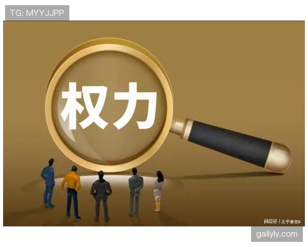 阿尔瓦雷斯的战术定位如何制约其自主进攻能力？